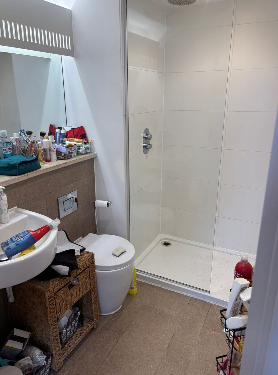 Bathroom before cleaning
